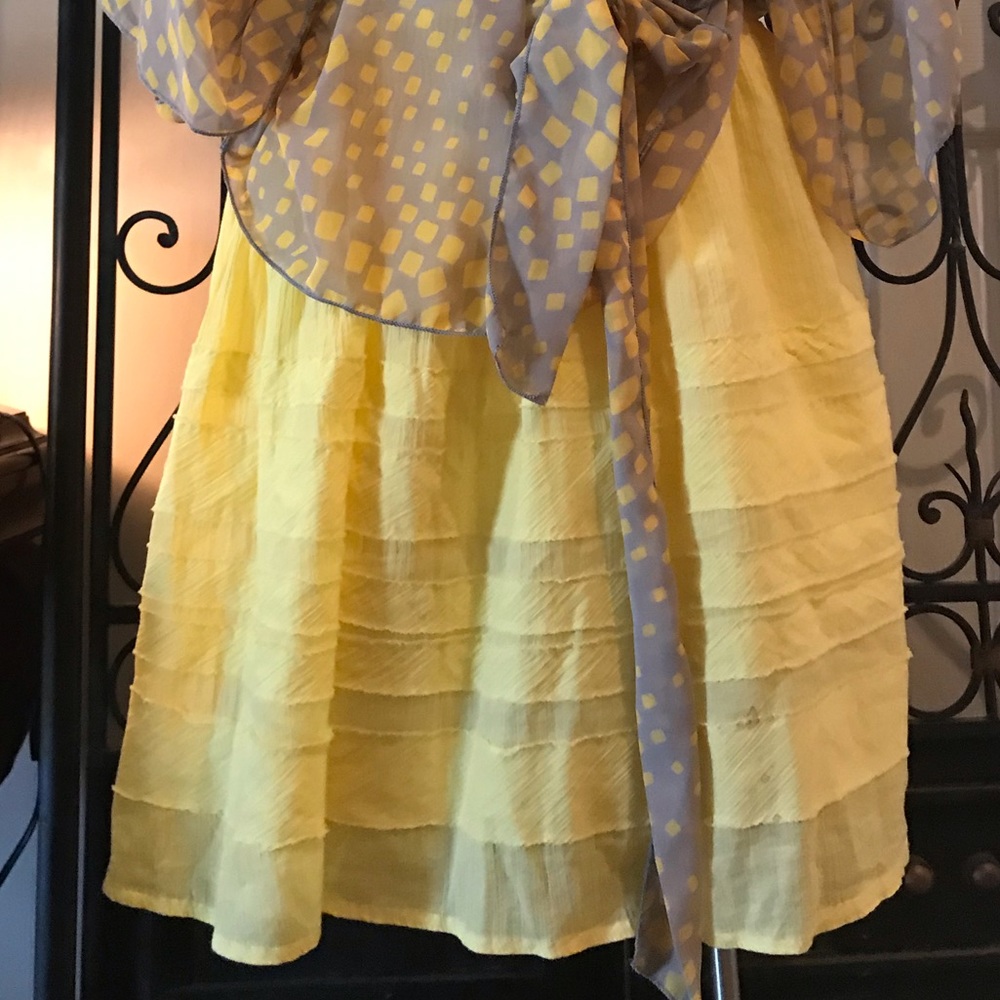 Yellow mini